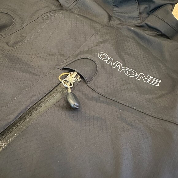 ONYONE Japanese Ski Wear for Athlete Thinsulate Insulation TitanWarm 3M Black XS - Picture 4 of 9